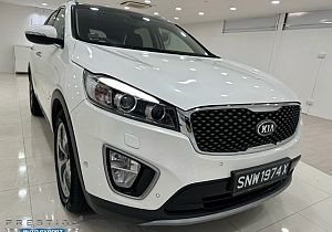 Kia Sorento 2.2 A CRDI Sunroof Diesel 2016 White Rear Entertainment 